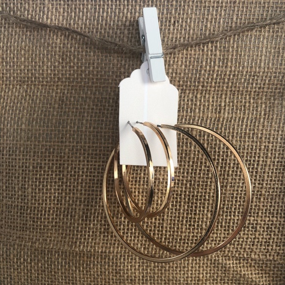 Gold Coloured Hoop Set - Picture 1 of 3